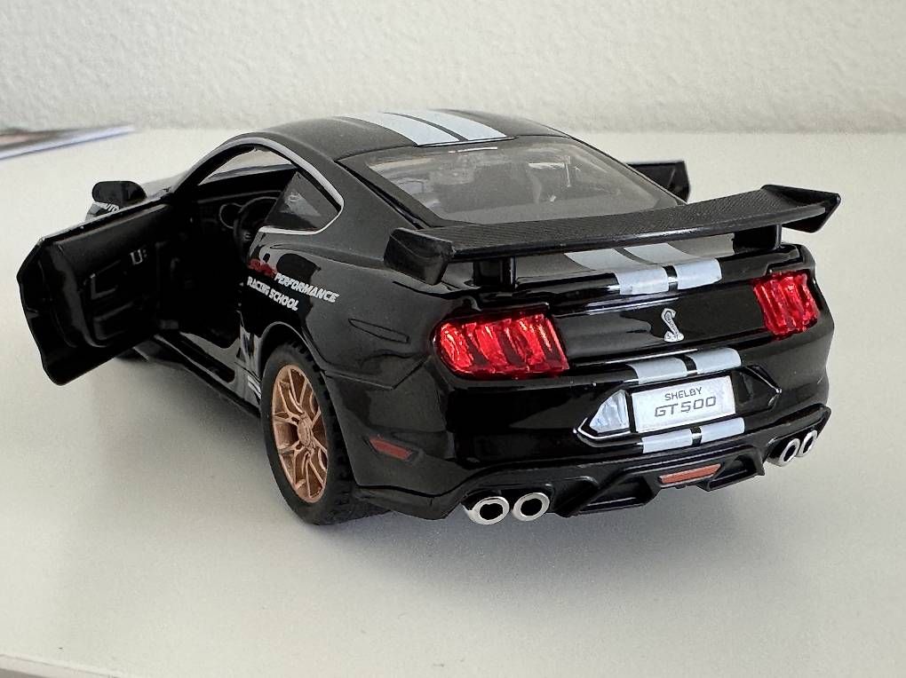 Modellini d'auto: Modellauto Ford Mustang Shelby GT500 – Usato da Bäretswil venduto da Ser_9h6p 2