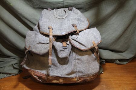 Gebirgsrucksack Mod. 44,  Salz und Pfeffer-Stoff