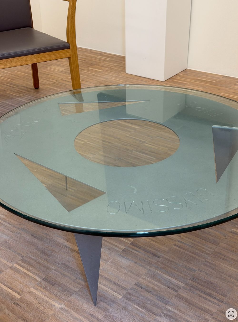 Tische: Designer-Kaffeetisch Ulysses Müller 1989 – Gebraucht aus Zürich von fuchsvomtannenwald