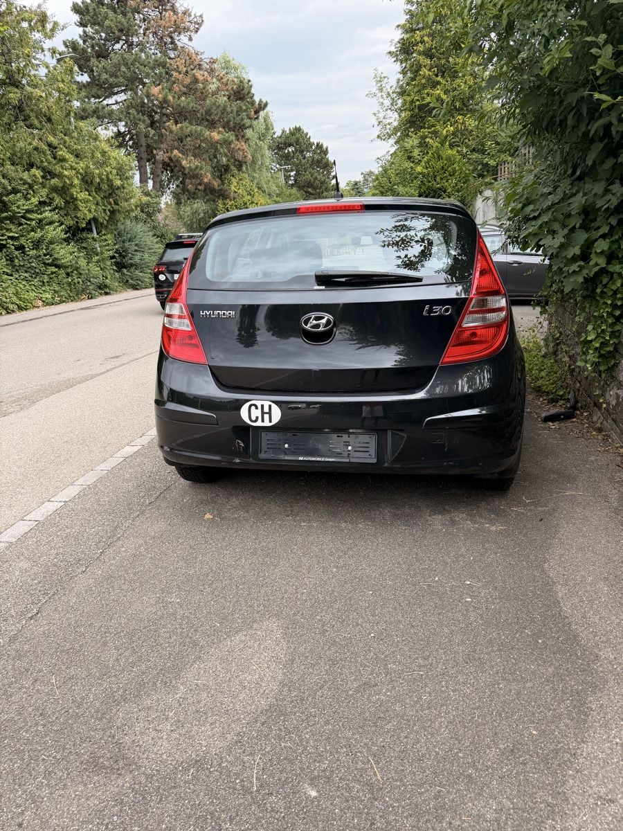 Hyundai Autos: Hyundai i30 1.6 – D'occasion à Pfaffhausen par ahm_7y7g 7
