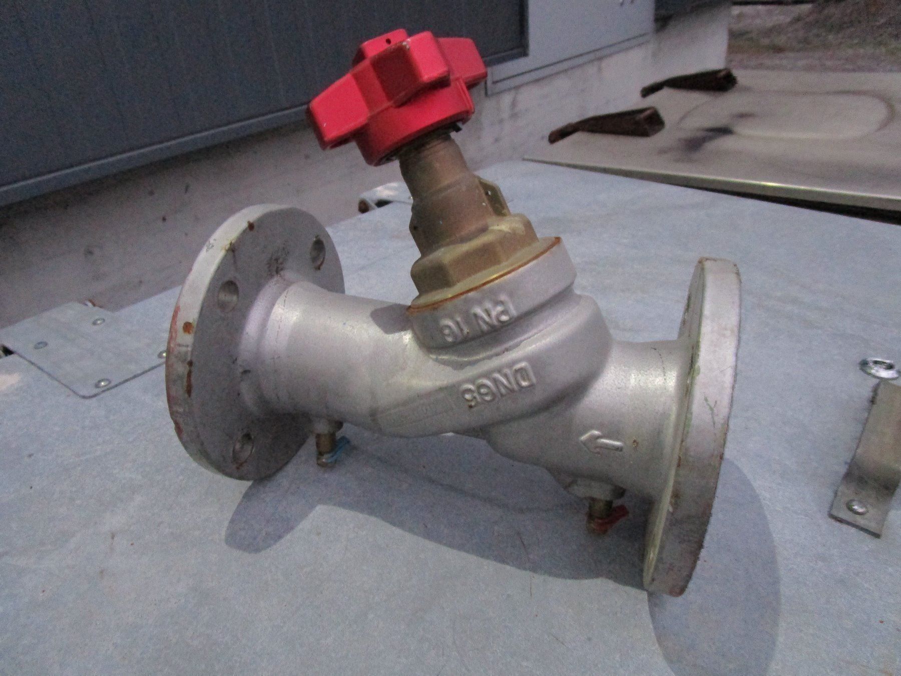 Tous les outils: Hahnen DN 65 – D'occasion à Kerns par avr75