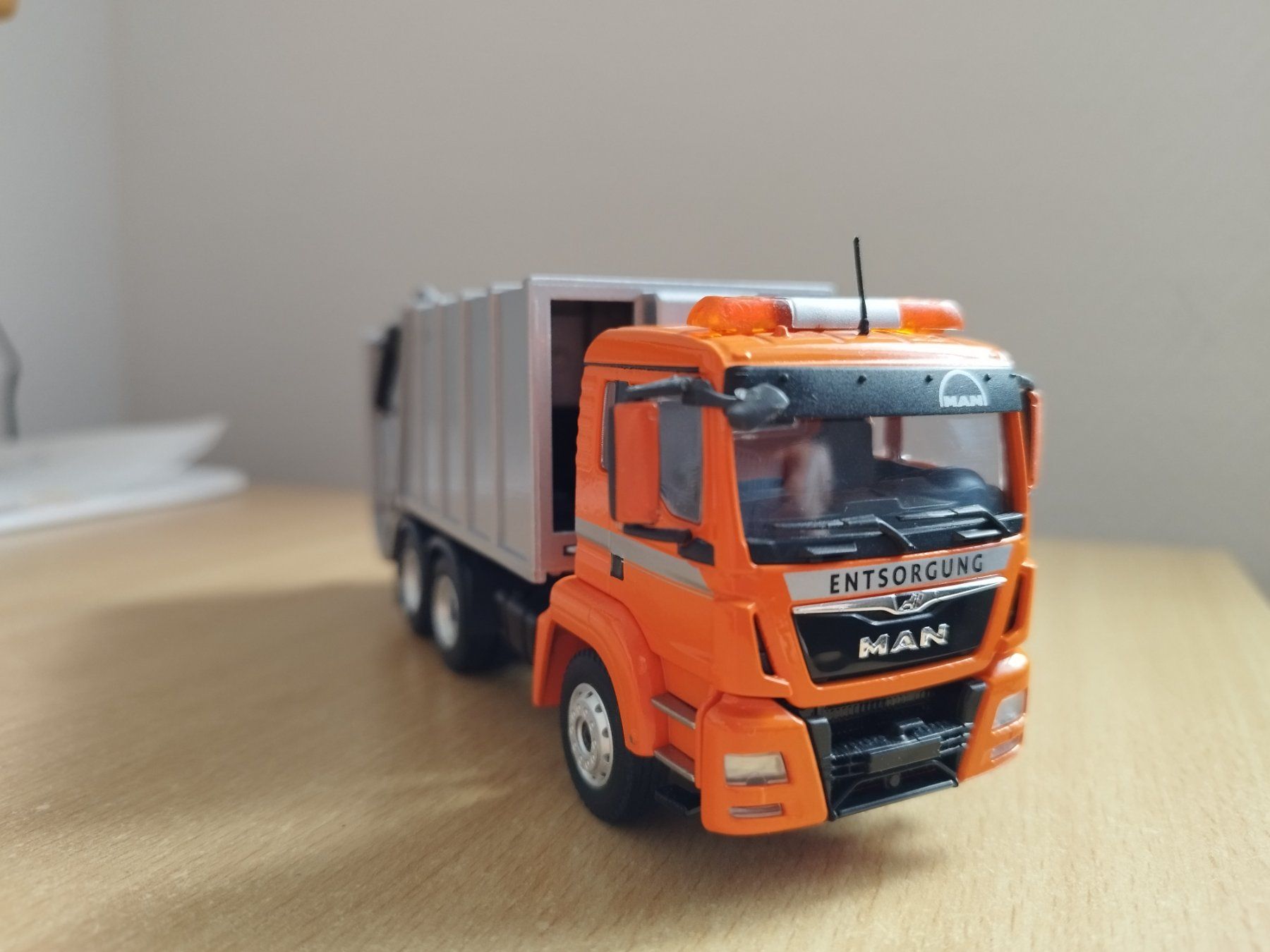 Conrad Kit di modellismo & Modellini statici: Man camion – Nuovo (secondo la descrizione) da Moutier venduto da tomu79