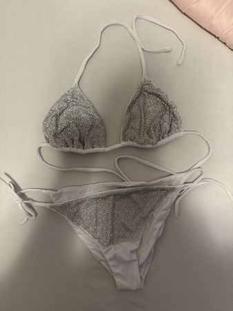 Bikini mit Strasssteinen weiss Grösse M/L neu