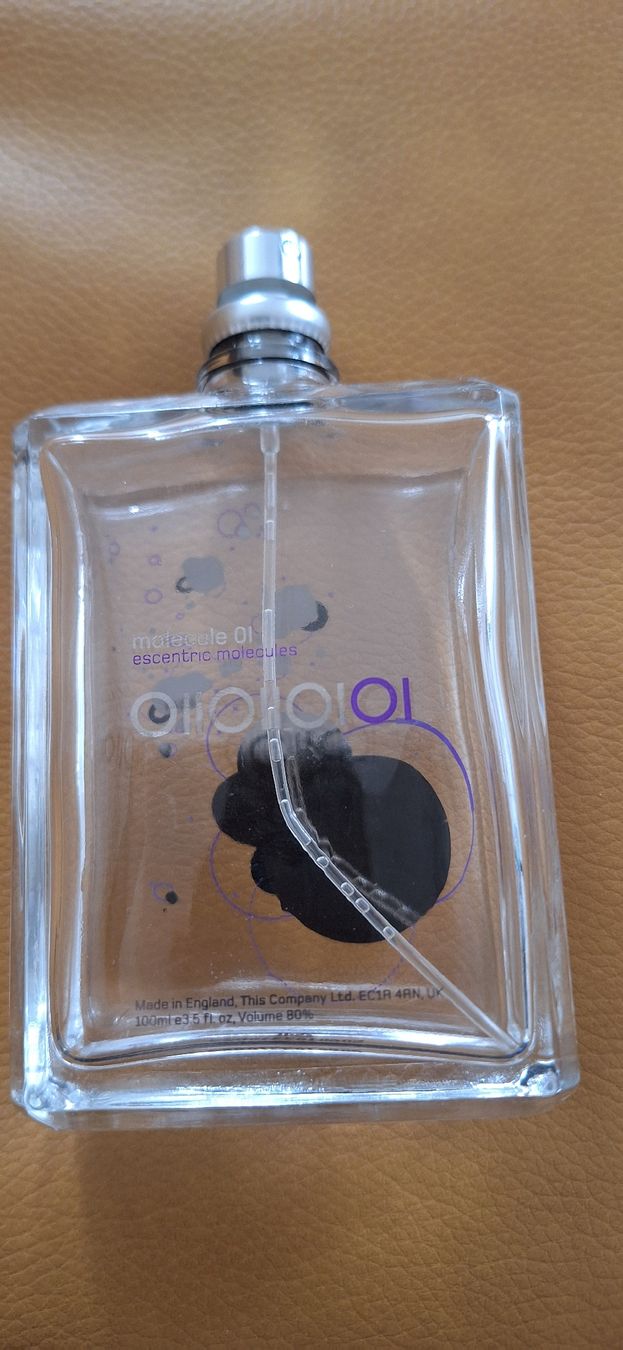 Altro in Stoviglie & Bicchieri: Molecule 01 by Escentric Molecules - 100ml - Empty bottle – Usato da Flims Dorf venduto da Truemorish 1