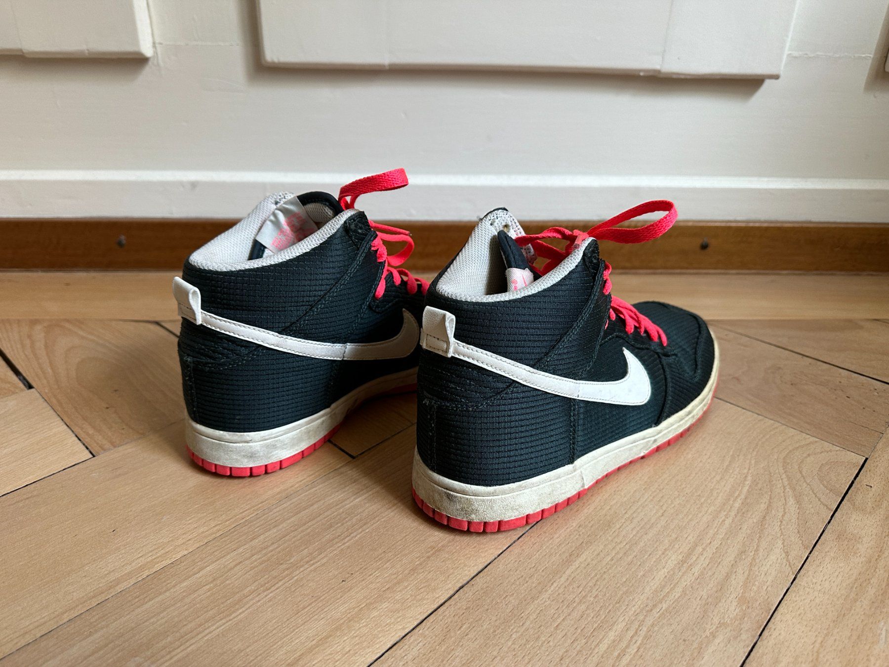 Nike Scarpe da donna: NIKE - Sneaker dunkelblau-pink 39 – Usato da Zürich venduto da Diazaio 2