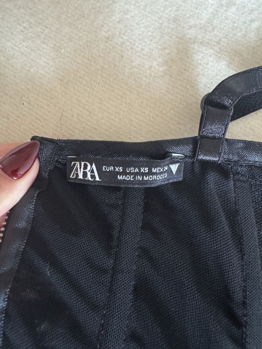 Zara Top: Zara black corset top – Nuovo (secondo la descrizione) da Aigle venduto da 029_mbn 2