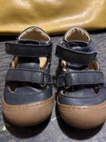 Naturino Sandalen 22 von einem Kind getragen 