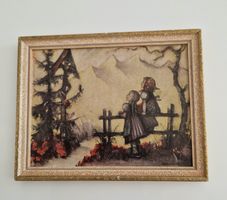 Vintage Bild: Hummel - Zwei kleine Mädchen vor einem Kreuz