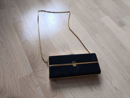 Elegante St. James Abendtasche mit Goldkette - Vintage!