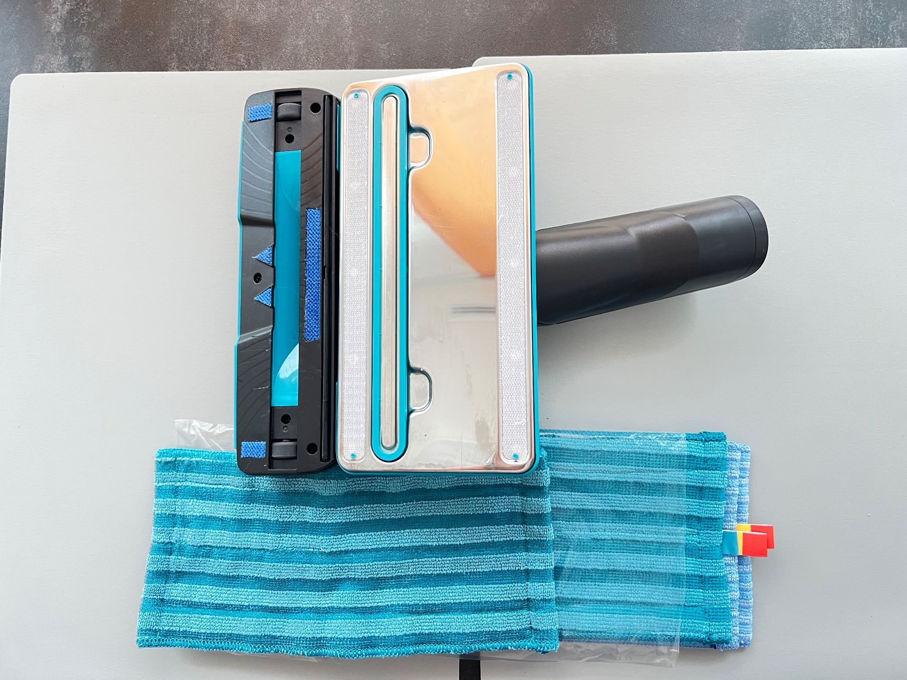 Philips Aspirapolveri & Accessori: Philips Staubsauger 8000 Serie Aqua mit LED – Difettoso da Kriens venduto da Famschmidlin 3