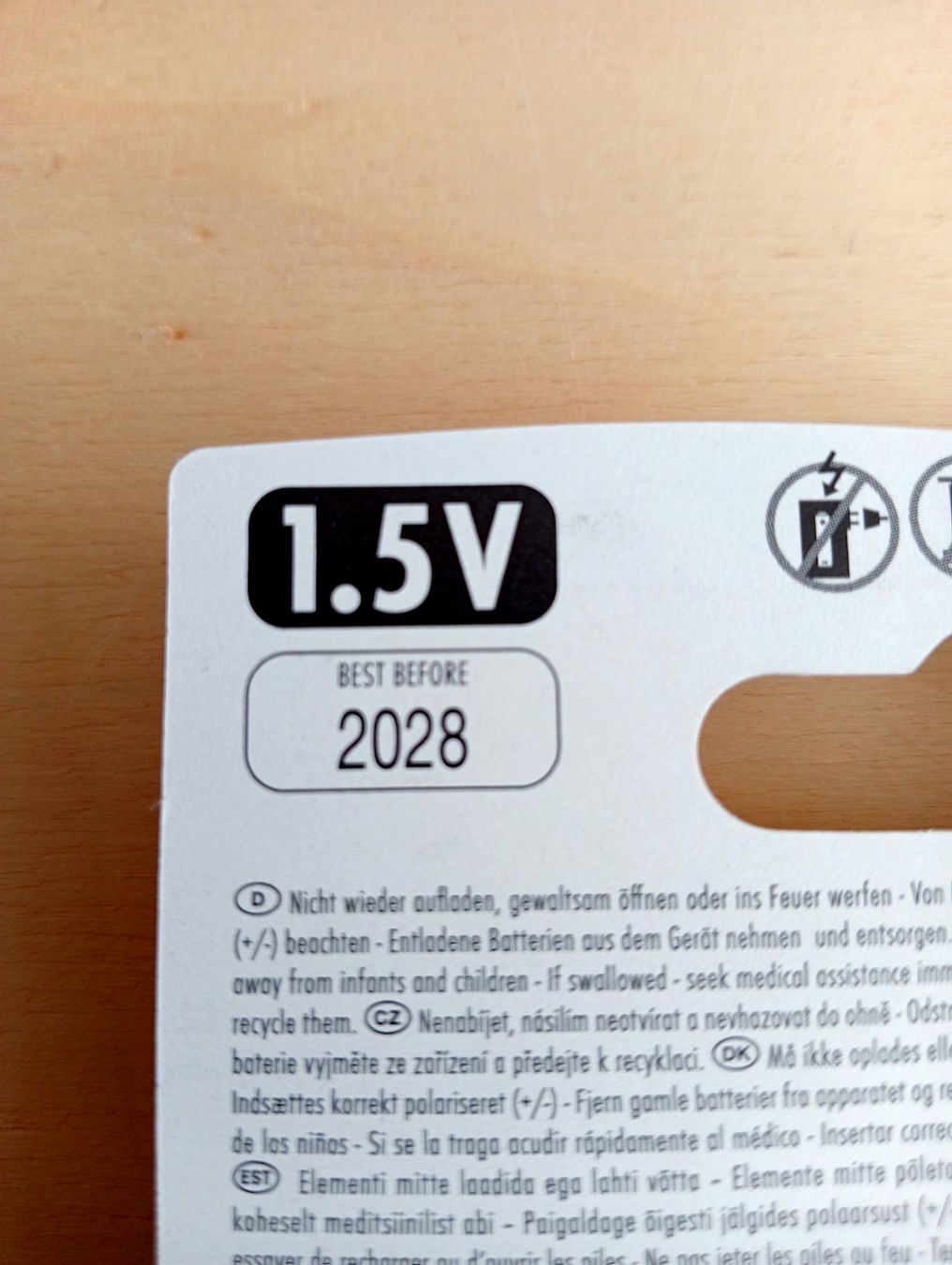 Akkus & Batterien: Batterien AA, 4 Stk. – Neu und originalverpackt aus Grüningen von Urtica 2