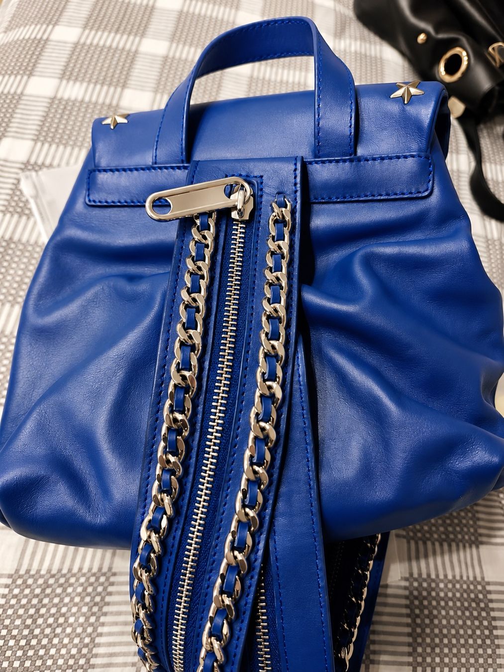 Jimmy Choo Zaini: Jimmy Choo - Sac à dos bleu électrique – Usato da Fribourg venduto da aix_fs82 2