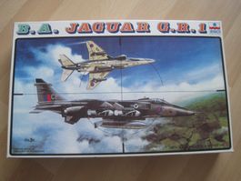 B. A Jaguar G. R. 1   ESCI 1 Auflage 1980  Bausatz 1/48