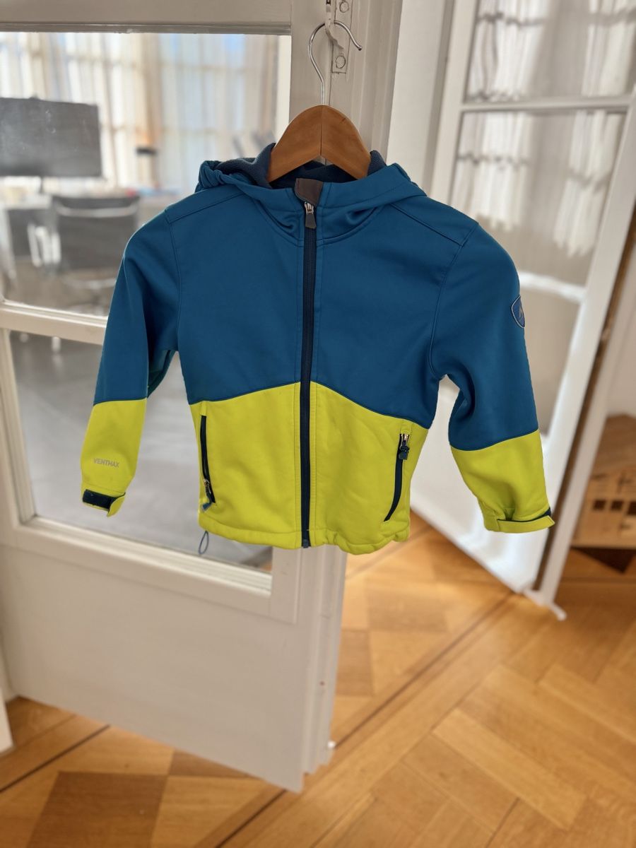 Mckinley Giacche & Cappotti: Softshelljacke Mc Kinley Gr 6/116 – Usato da Bern venduto da Notary