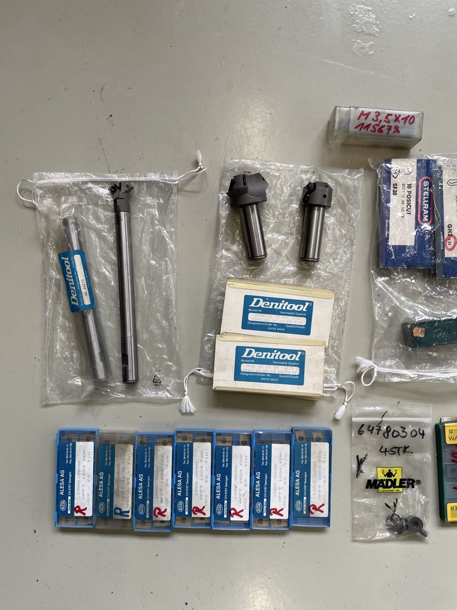 Tutti gli attrezzi: Diverse Fräser und Messerköpfe – Usato da Zürich venduto da SKO14 4