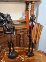  Paar afrikanische Skulpturen aus Massivholz handgeschnitzt