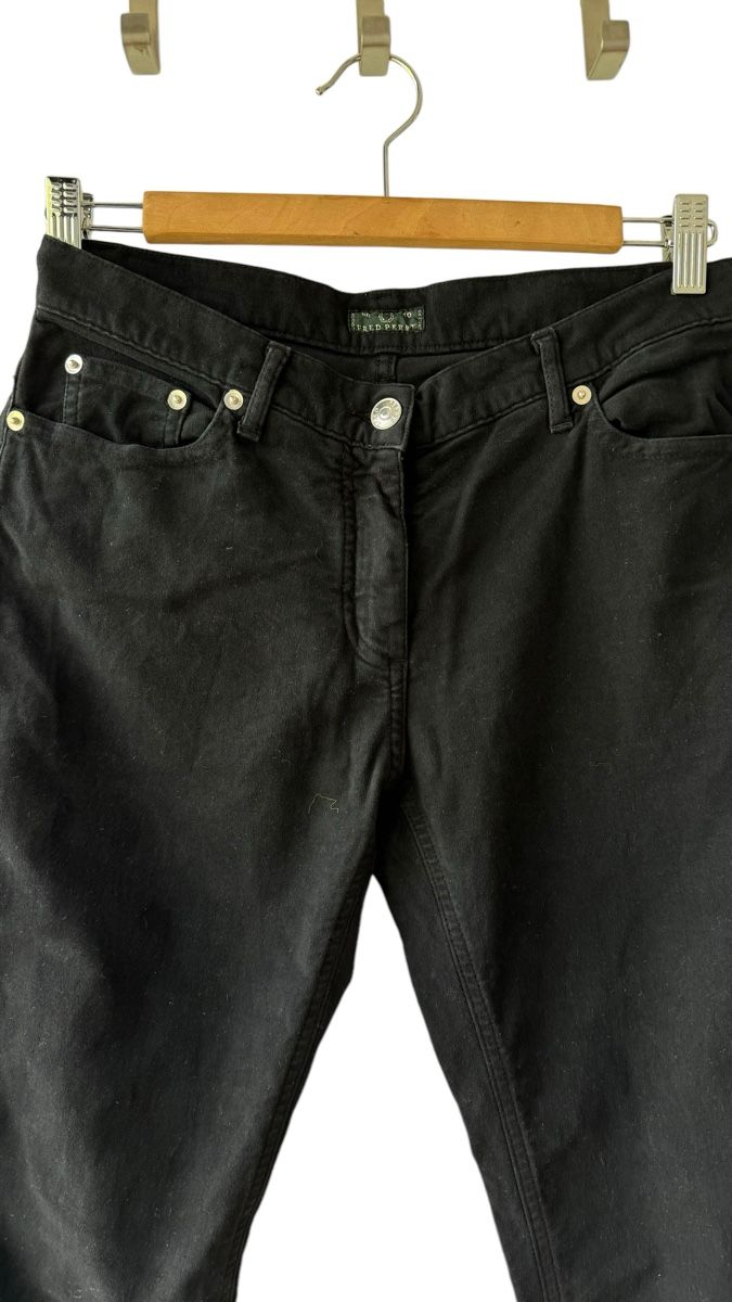 Jeans: Jean velours noir Fred Perry T.27 – D'occasion à Lausanne par Global.P 2