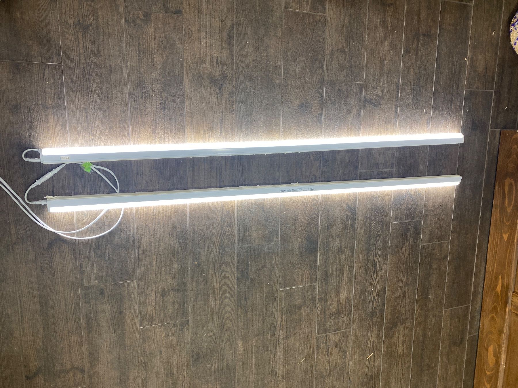 Müller Lampadari & plafoniere: Neon – Usato da La Neuveville venduto da e_perriard