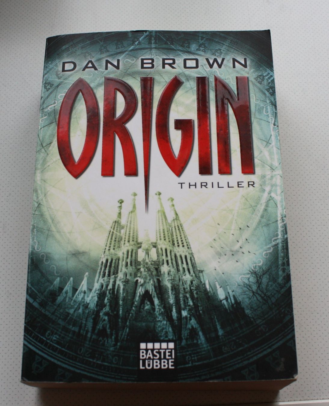 Libri: Dan Browns Thriller "Origin" – Usato da Wettingen venduto da Licht08