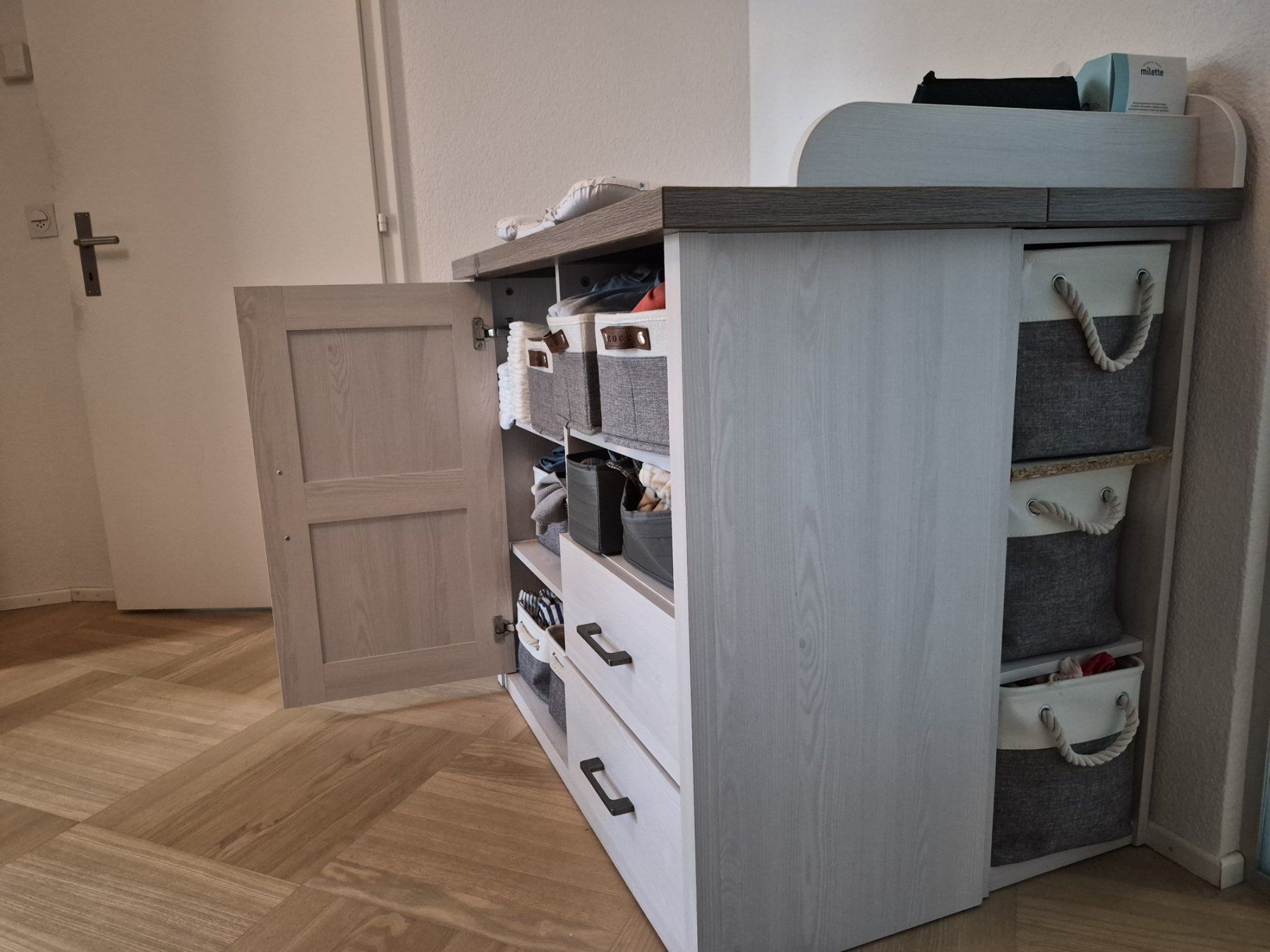 Fasciatoi & Accessori: Wickelkommode mit viel Stauraum – Usato da Bern venduto da sarah_lynn 3