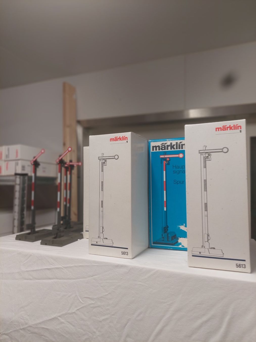 Märklin Modellini di ferrovie: Spur 1 Signale – Nuovo e nell'imballaggio originale da Alpnachstad venduto da Hansipansi 1