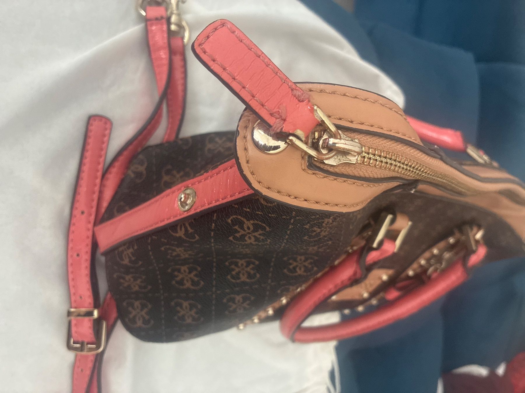 Guess Taschen für Damen: Sac à main – Gebraucht aus Marin-Epagnier von manuela1980 1