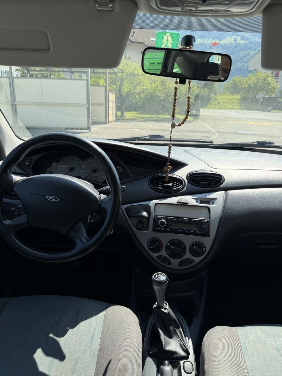 Ford Autos: Ford Focus 1.6 16v – Gebraucht aus Glarus von enr_76gm 5
