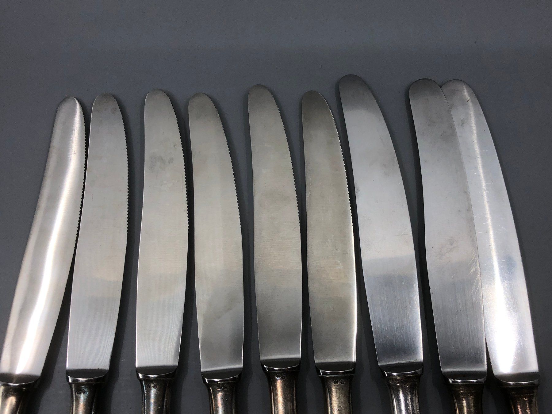 Besteck: 9 Tafelmesser versilbert Homag Steakmesser – Gebraucht aus Basel von Tiabeanie 6