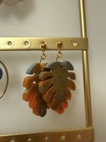 Handgemachte Ohrringe aus Resin