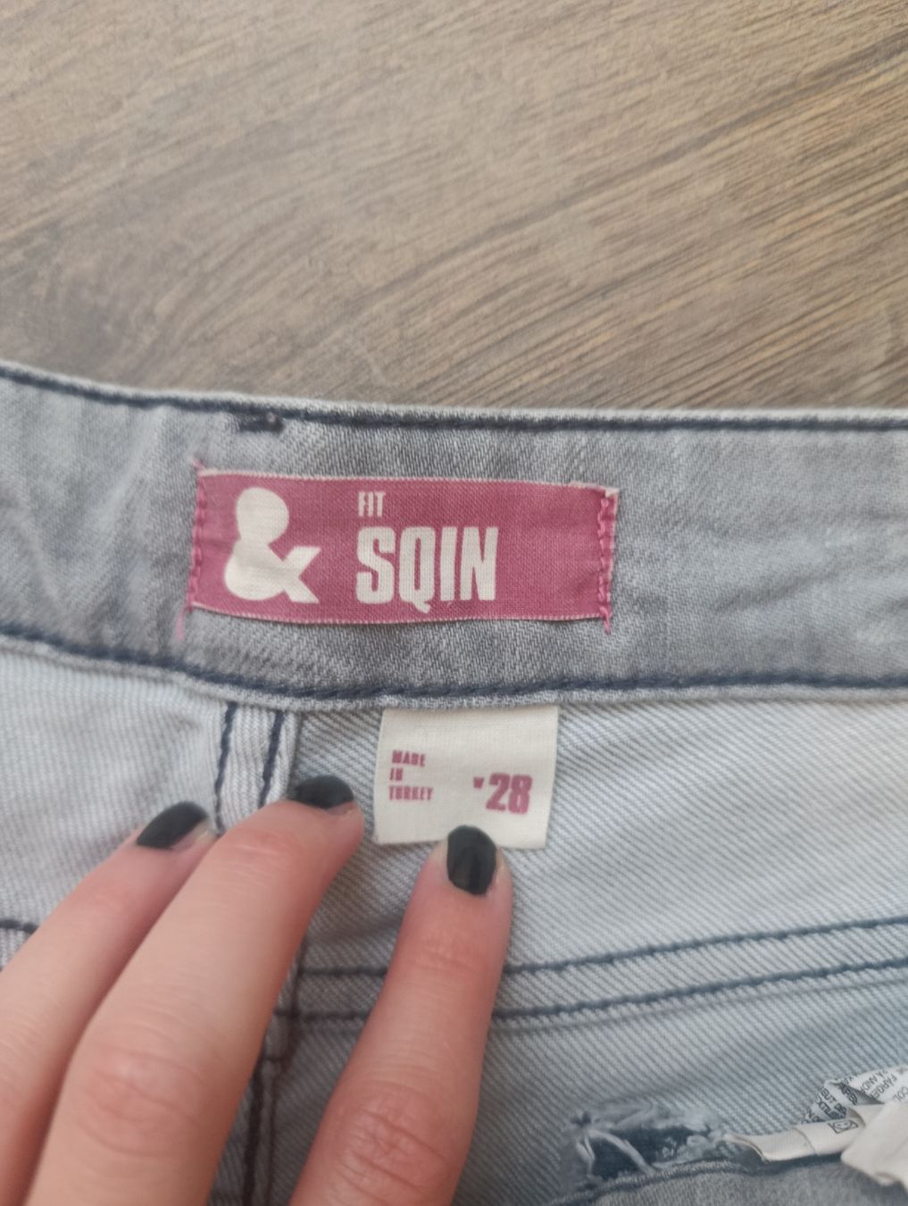 Jeans: Graue Skinny Jeans in Gr. 28 – Gebraucht aus Dietikon von iksan 1