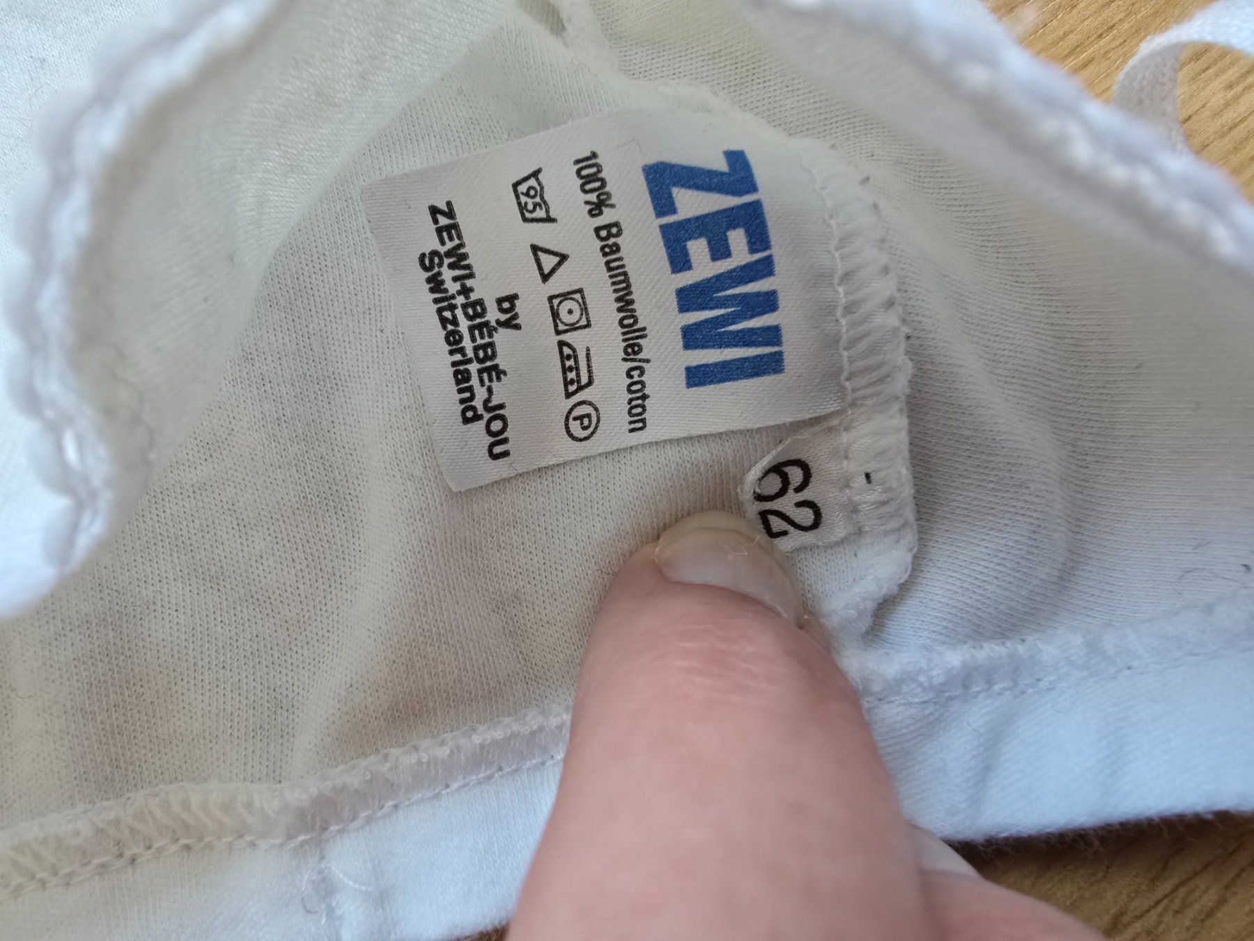 Berretti & Sciarpe: Baby Mütze Gr. 62 – Usato da Büttikon AG venduto da Amineah 1
