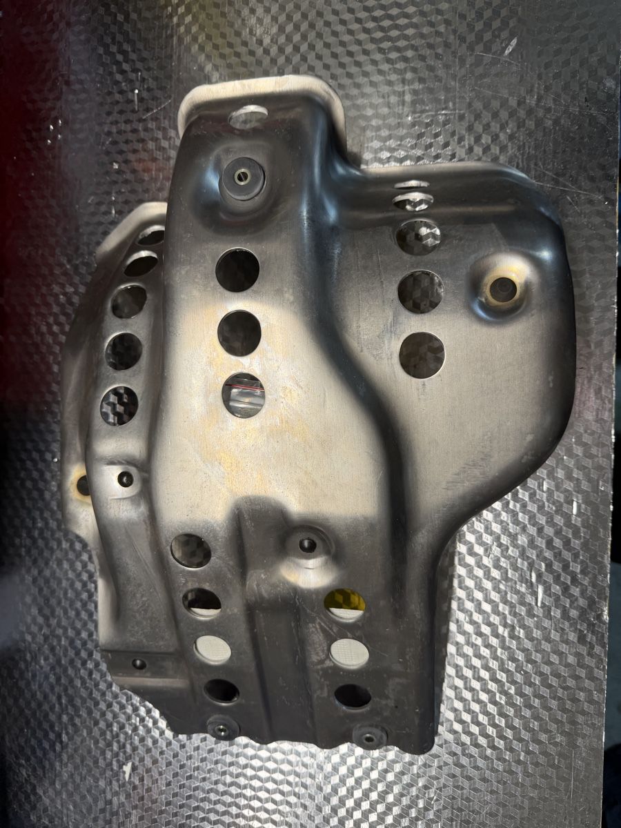 Yamaha Tutti i ricambio per moto: Originaler Motorschutz tenéré – Nuovo e nell'imballaggio originale da Turgi venduto da Pirata435