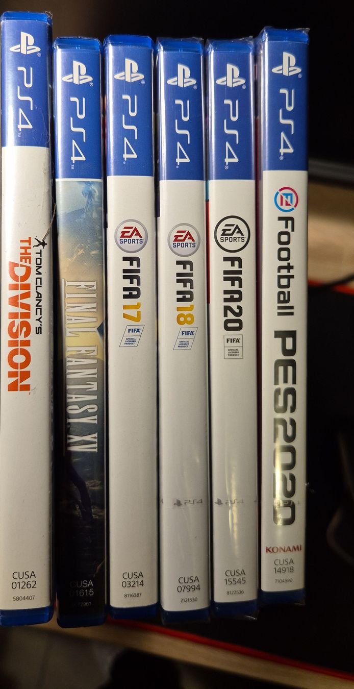 Sony Spiele: Set di 6 giochi per PS4 – Neu (gemäss Beschreibung) aus Montagnola von Mowatt
