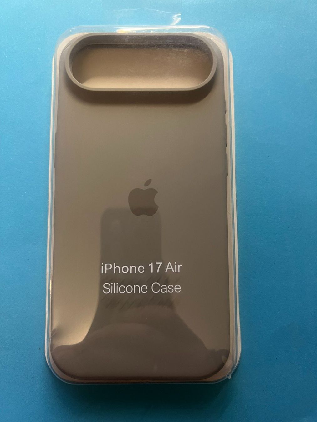 Cover & Protezioni schermo: Coque iPhone 17 AIR Différentes couleurs. Hülle – Usato da Eysins venduto da pro_7lnq 1
