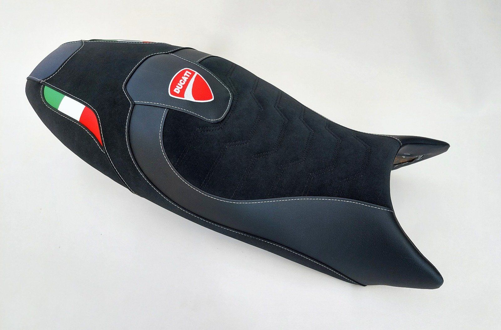 Ducati Tutti i ricambio per moto: Handgefertigte, massgeschneiderte Sitzbezug Ducati Monster – Nuovo (secondo la descrizione) da Balgach venduto da Mokusodan