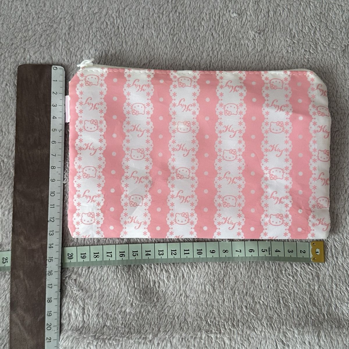 Sanrio Sonstiges Schreiben & Zeichnen: Trousse Hello Kitty Rose Vintage – Neu (gemäss Beschreibung) aus Givisiez von dor_xb9k 3