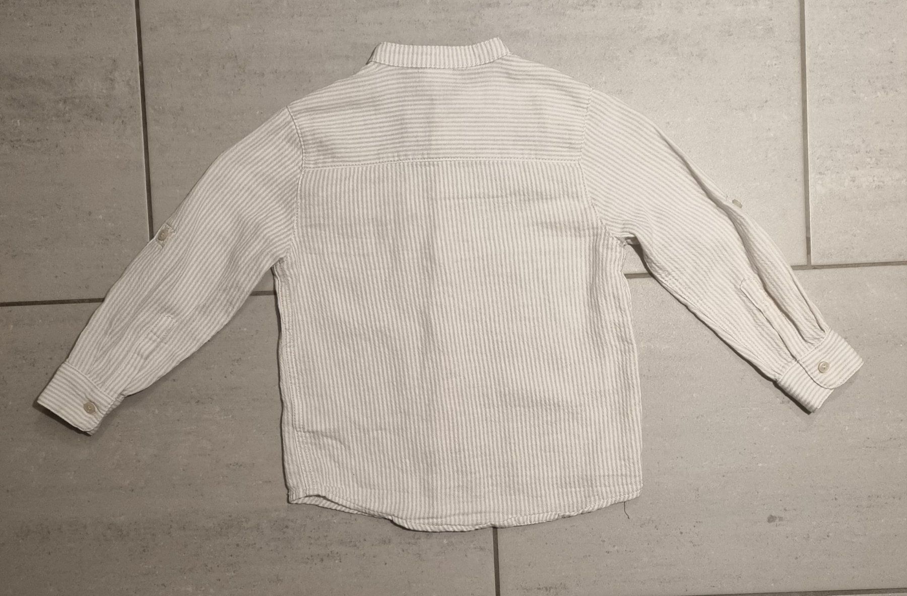 Camicie, T-shirt & Polo: Gestreiftes Hemd Grösse 110 – Usato da Flumenthal venduto da Krajan 1
