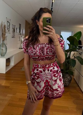 DOLCE & GABBANA TOP & SHORTS