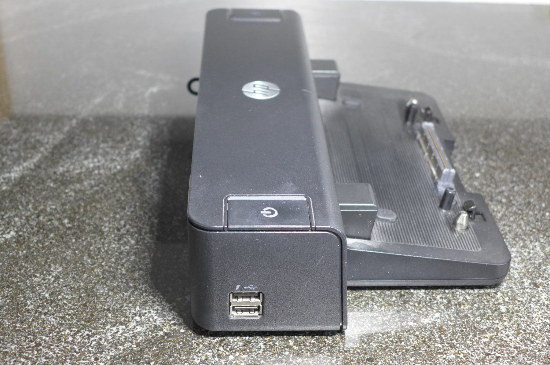 Hewlett Packard Docking station: HP Dockingstation HSTNN-i11X – Usato da Gossau SG venduto da jerrycotton62 2