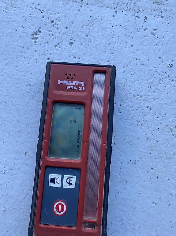 Tous les outils: Hilti Laser Empfänger. Pr31 – D'occasion à Erlinsbach SO par AgimR01