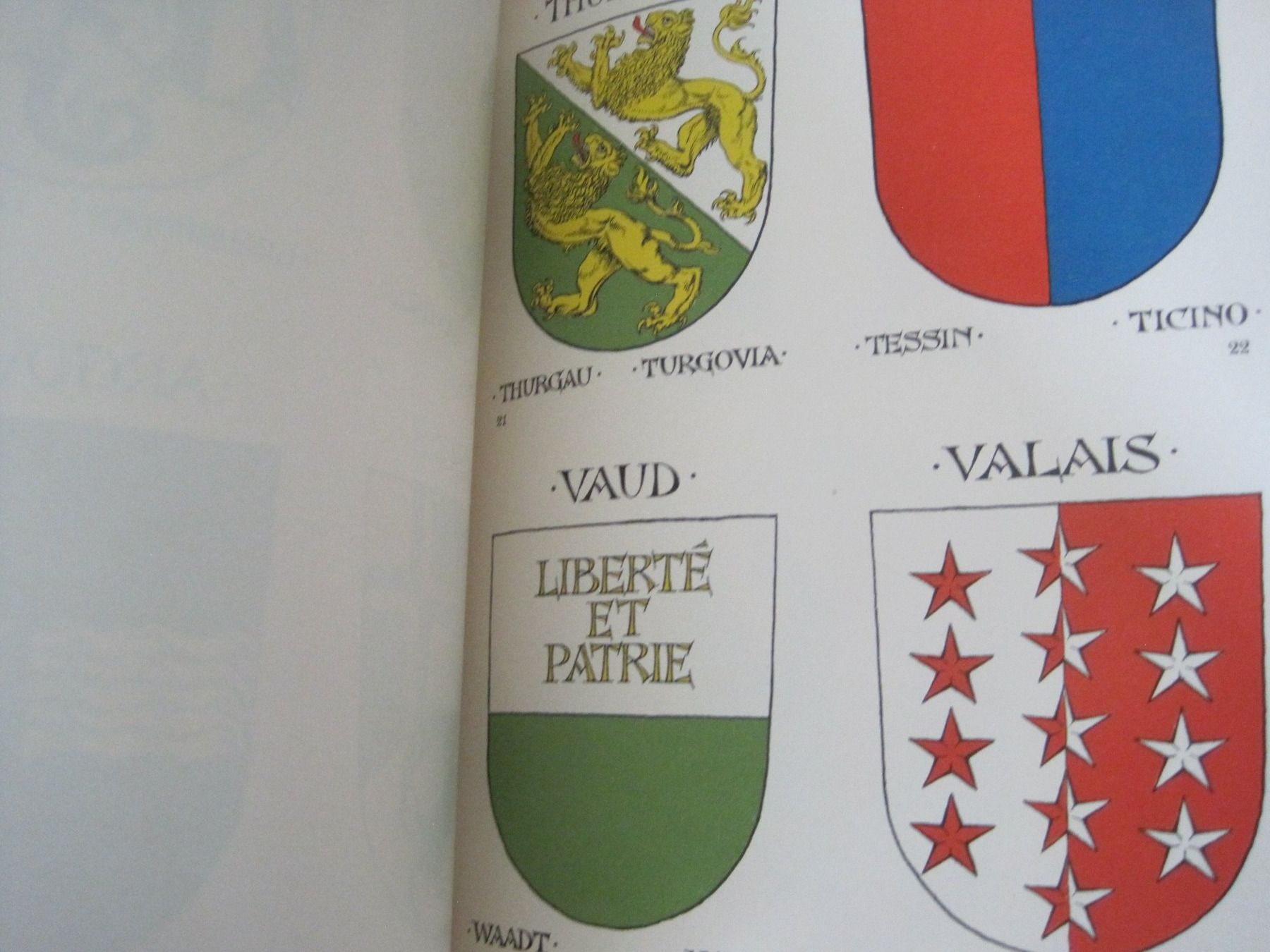 Bücher: Die Wappen der Schweiz – Gebraucht aus Bischofszell von Joachim-115 1