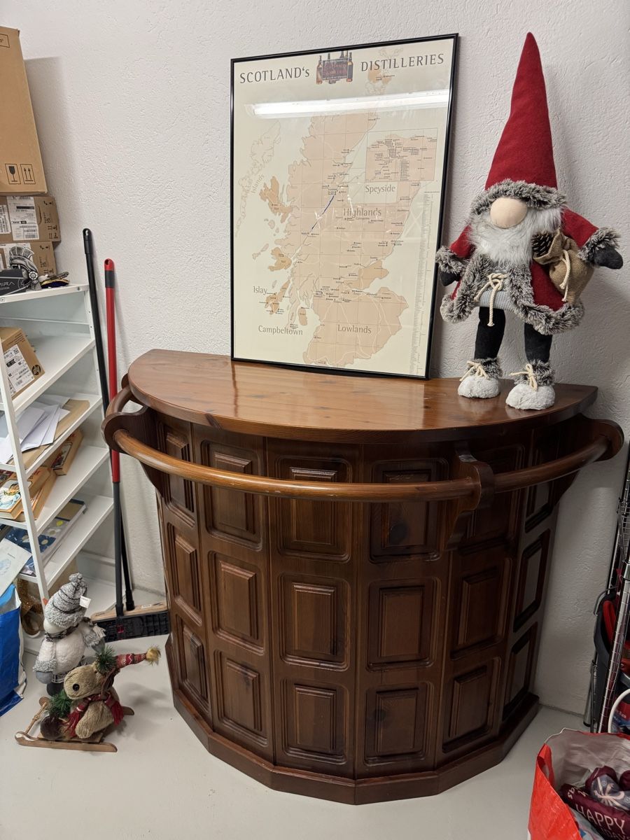 Regale: Buffet Schrank Bar Whisky – Gebraucht aus Oftringen von Trainer90 2