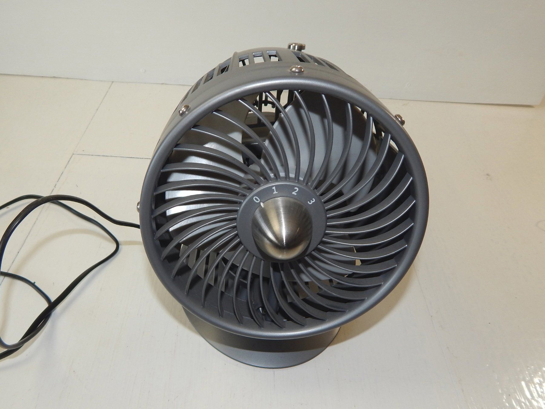Ventilatoren: Ventilator im Triebwerk-Style, Sommerhitze Ade! – Gebraucht aus Beggingen von morethanbooks