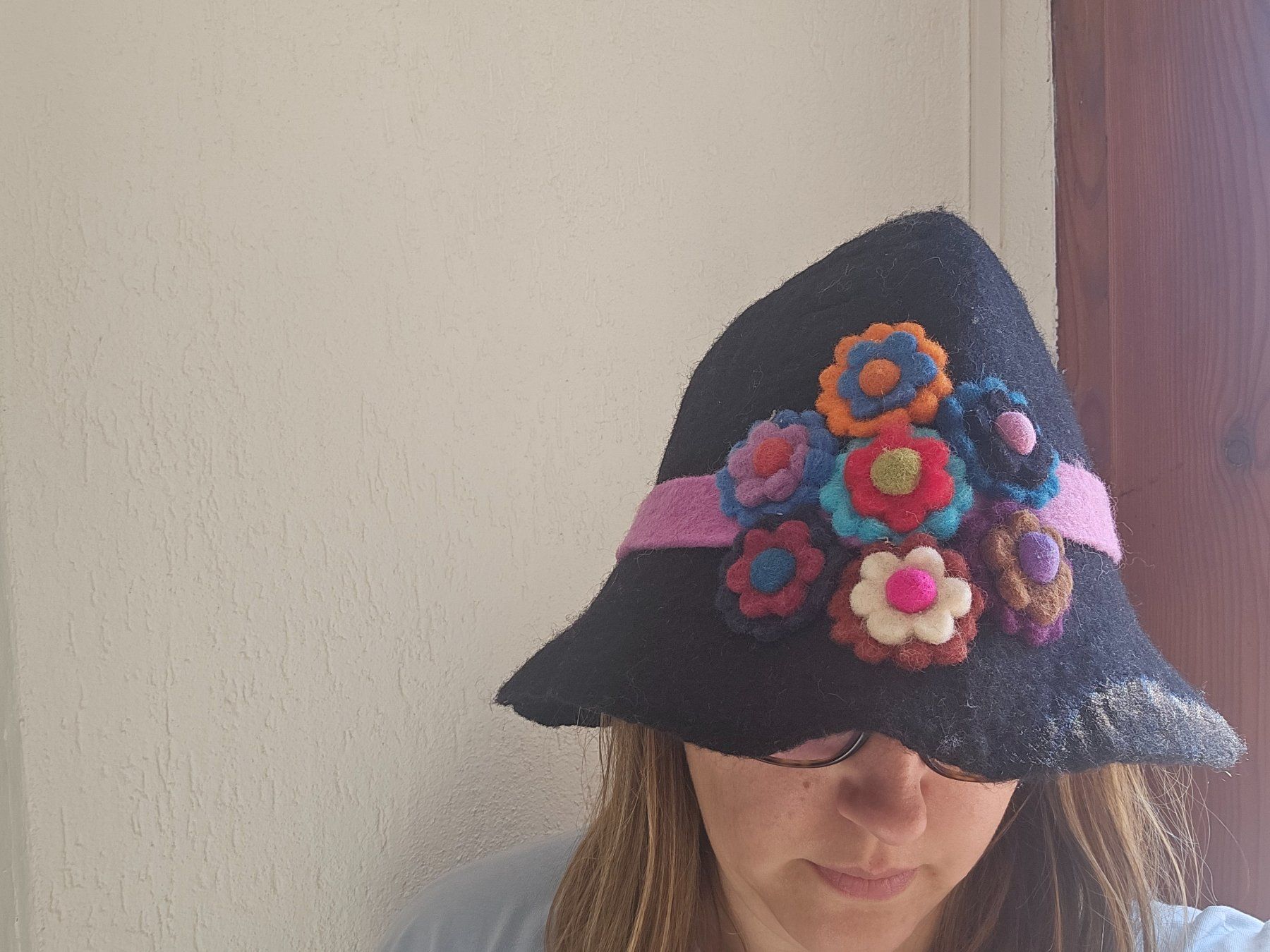 Copricapi, berretti & cappellini: Cappello realizzato in lana cotta – Usato da Melano venduto da H-Sara 4