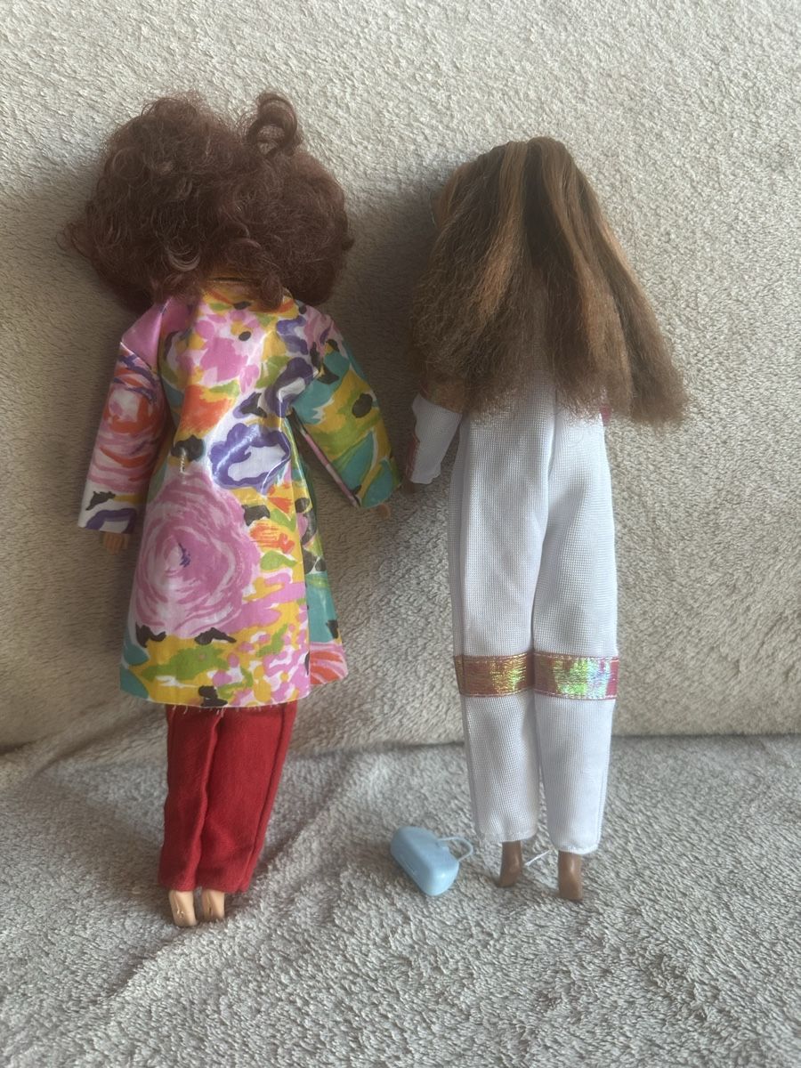 Poupées: 2 Clone Barbies – D'occasion à Herbriggen par Sehrazade 1