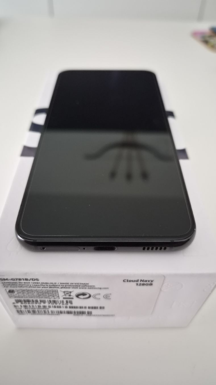 Samsung Telefoni cellulari / Smartphones: Samsung Galaxy S22 – Usato da Niederbuchsiten venduto da chaschte01 2