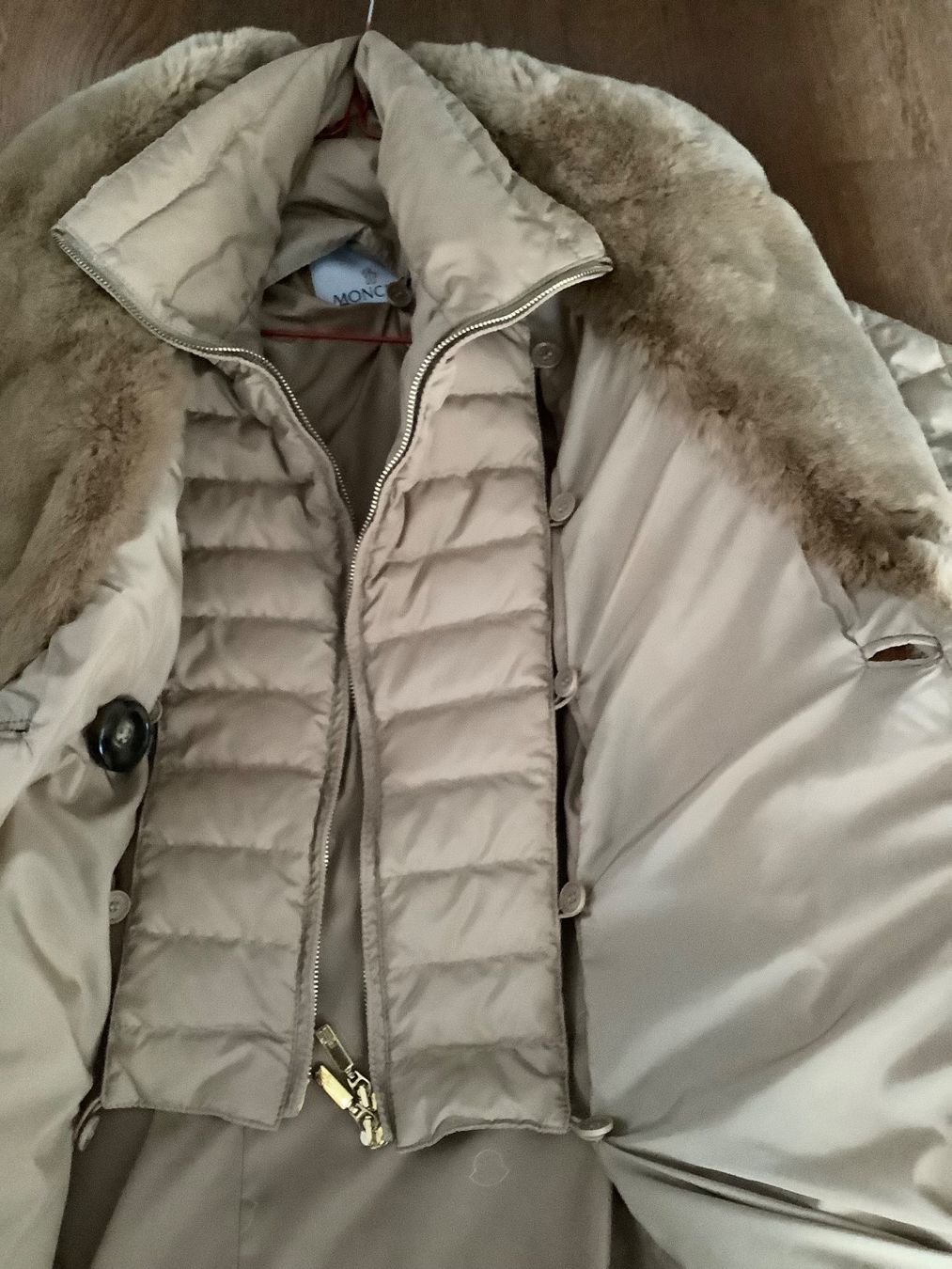 Moncler Cappotti: Moncler Daunen Mantel – Usato da Triesen venduto da Silvia.60 1