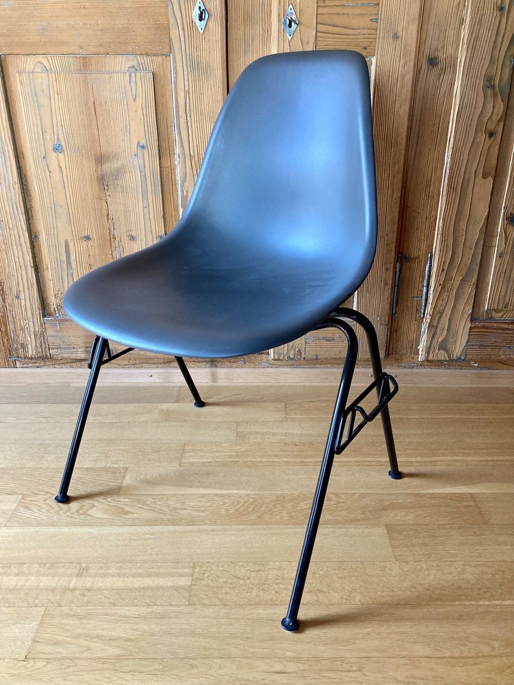 Eames Sedie: Eames Plastic Side Chair DSS - Designklassiker – Usato da Horgen venduto da kruemel777 1
