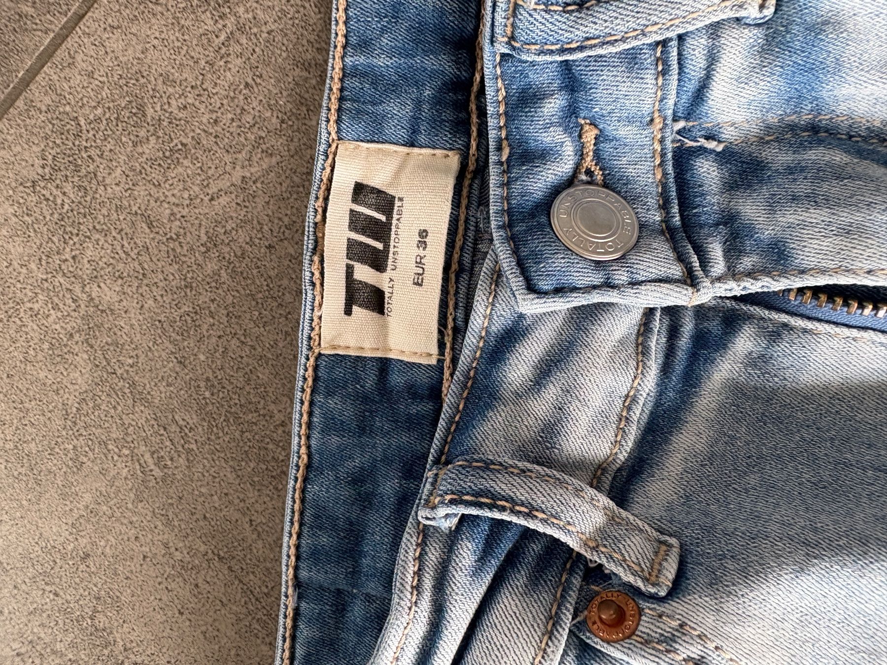 Tally Weijl Pantaloni: Jeans Tally Weijl – Usato da Cademario venduto da princy2 1