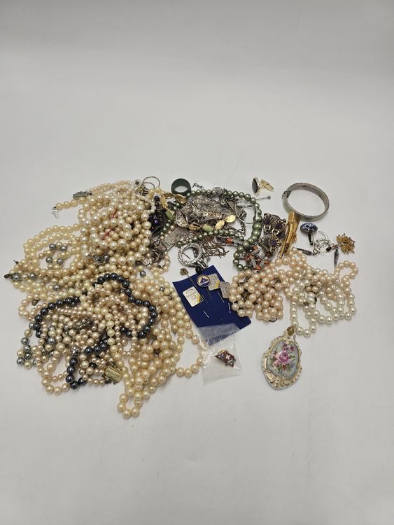 Lot de bijoux fantaisie - Lot 1 - enchères